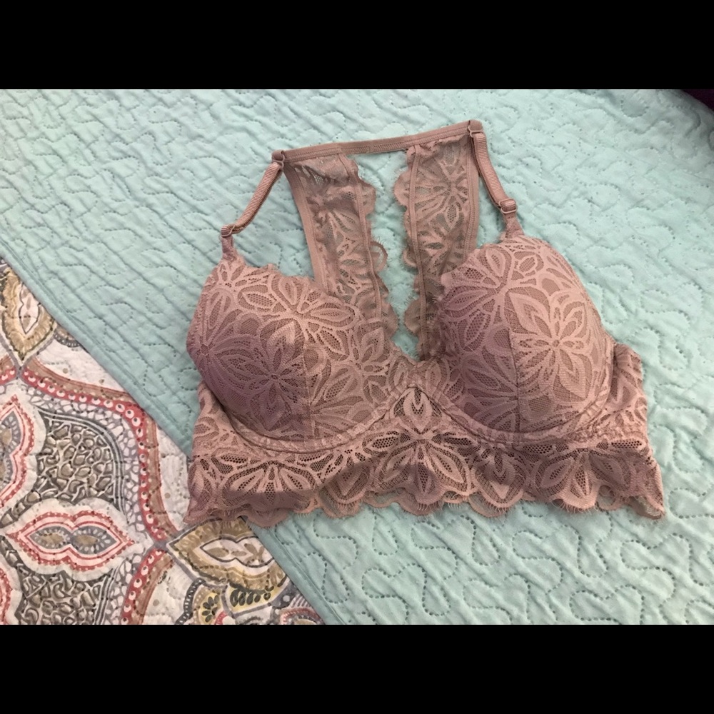 Pink VS bra